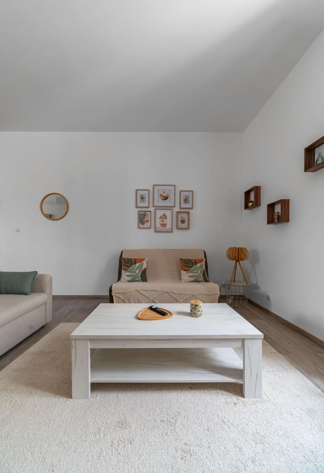 Le Ravy - Appartement Design, 2 Chambres, Centre Ville Vichy Exterior photo